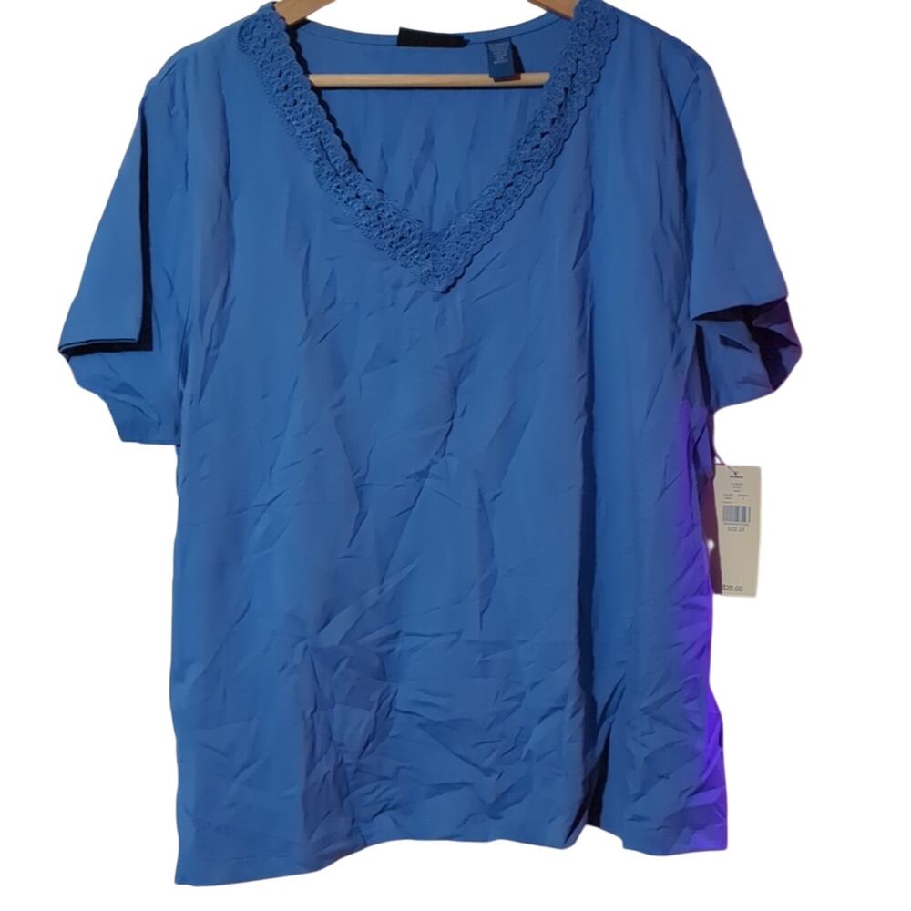 NWT Karen Scott 2X Blue V-Neck Top with Crochet Details [0052]